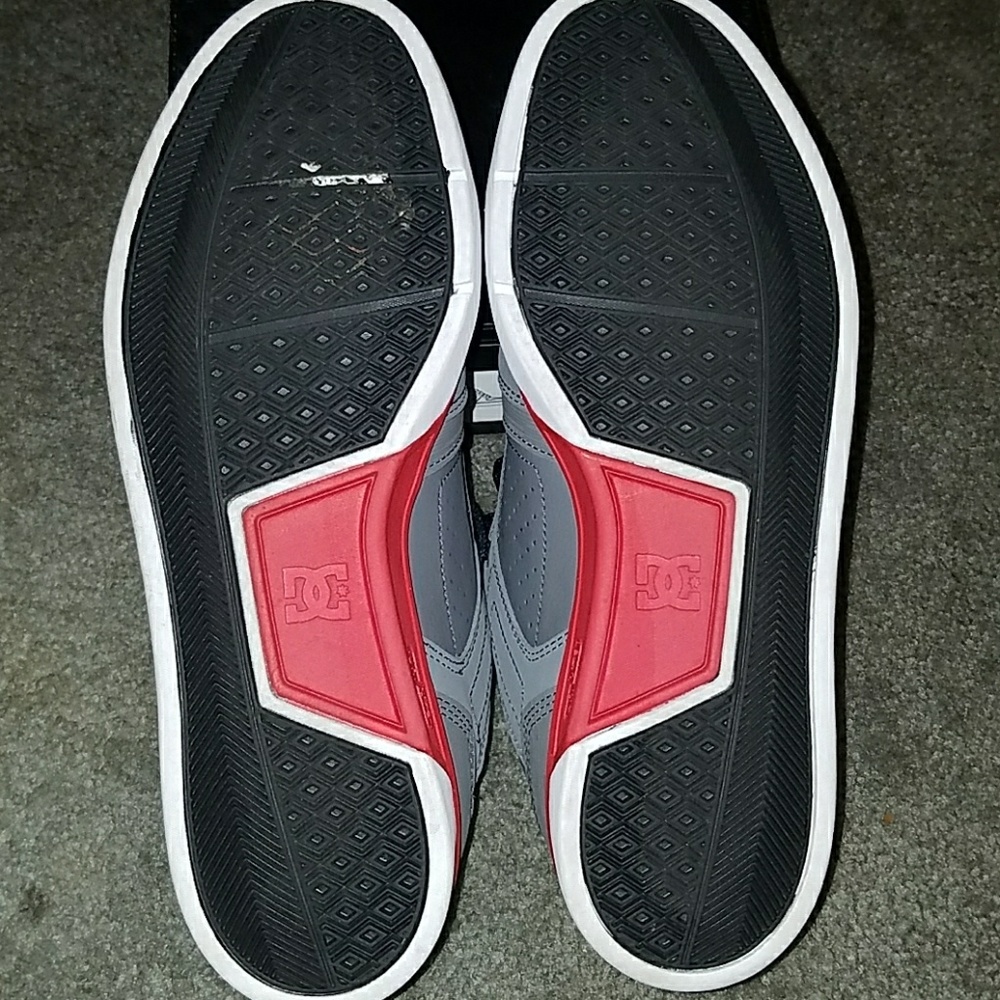 Shoes - Picture 4 of 4